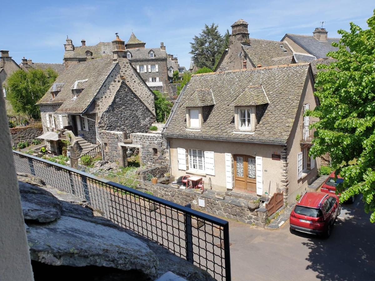 Logis Hotel Restaurant & Spa Les Remparts ซาเลส์ ภายนอก รูปภาพ