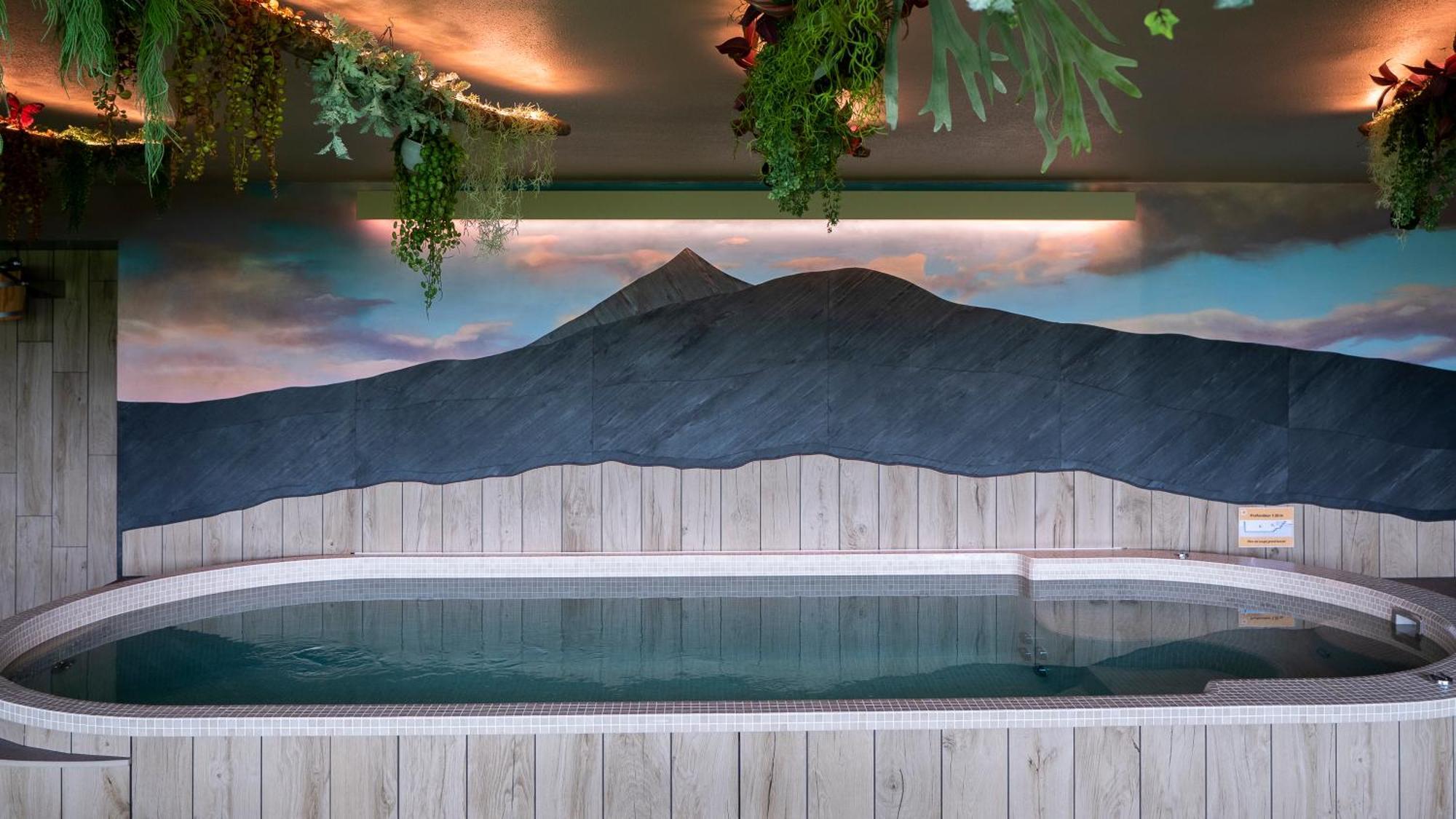 Logis Hotel Restaurant & Spa Les Remparts ซาเลส์ ภายนอก รูปภาพ