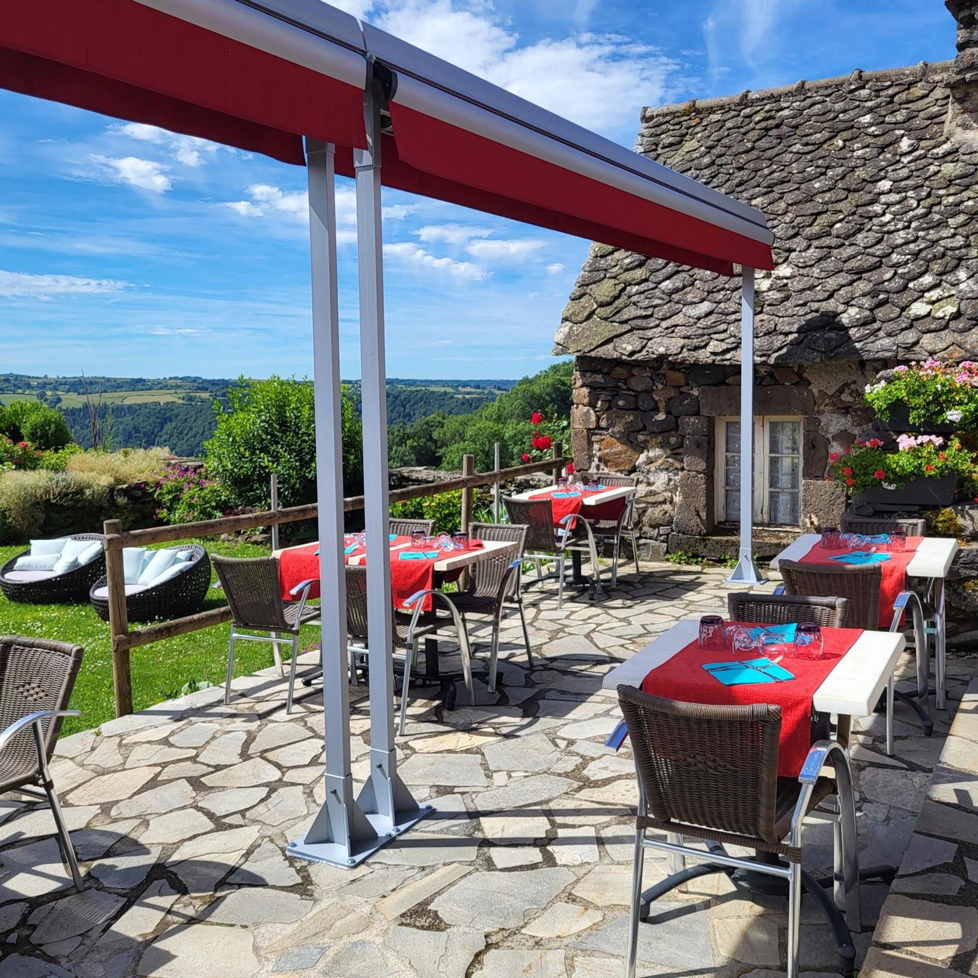 Logis Hotel Restaurant & Spa Les Remparts ซาเลส์ ภายนอก รูปภาพ
