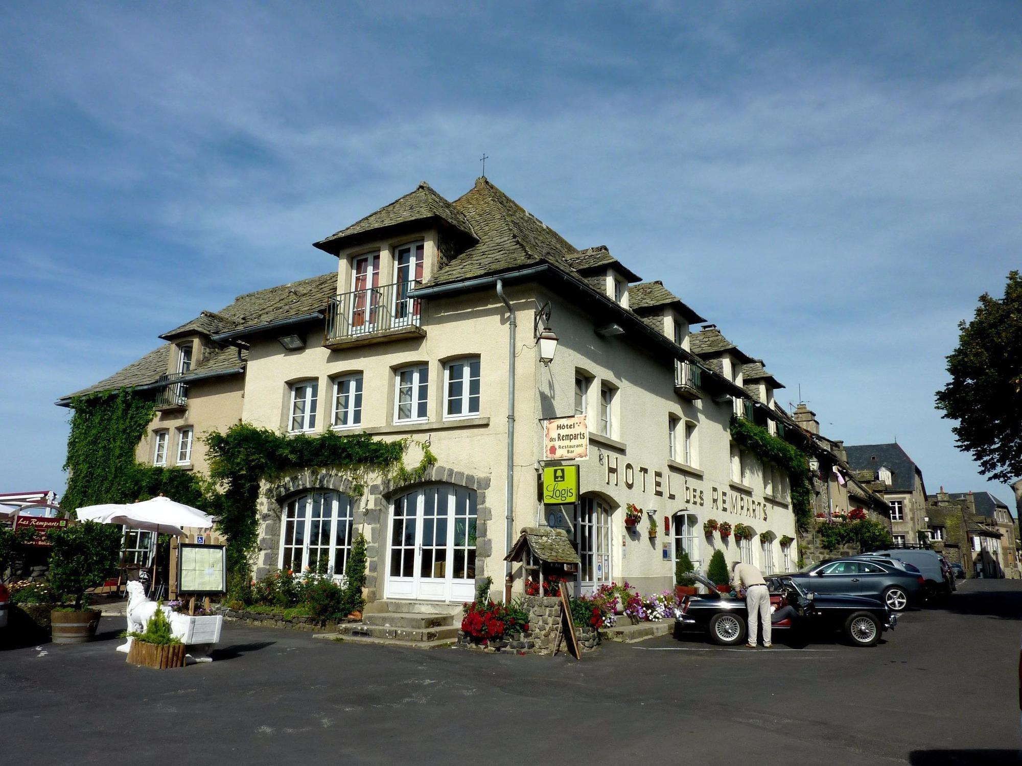Logis Hotel Restaurant & Spa Les Remparts ซาเลส์ ภายนอก รูปภาพ