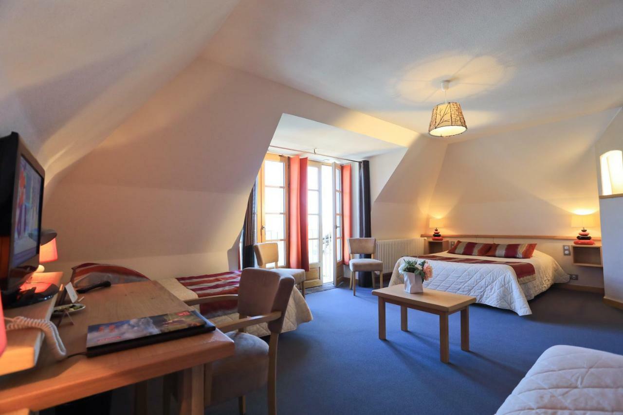 Logis Hotel Restaurant & Spa Les Remparts ซาเลส์ ภายนอก รูปภาพ